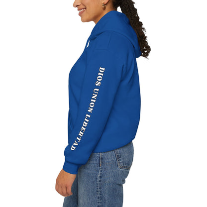 Escudo de El Salvador Unisex Heavy Blend Hoodie | Comfortable, relaxing and warm feeling | Large Kangaroo Pocket | El Salvador Hoodies - NY GIftcraft